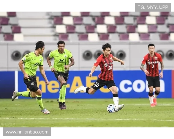 全北助教疑似做拉眼角动作引发争议裁判协会指控种族歧视